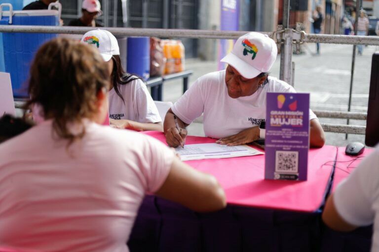 Gran Misión Venezuela Mujer realizó jornada de atención en Guarenas