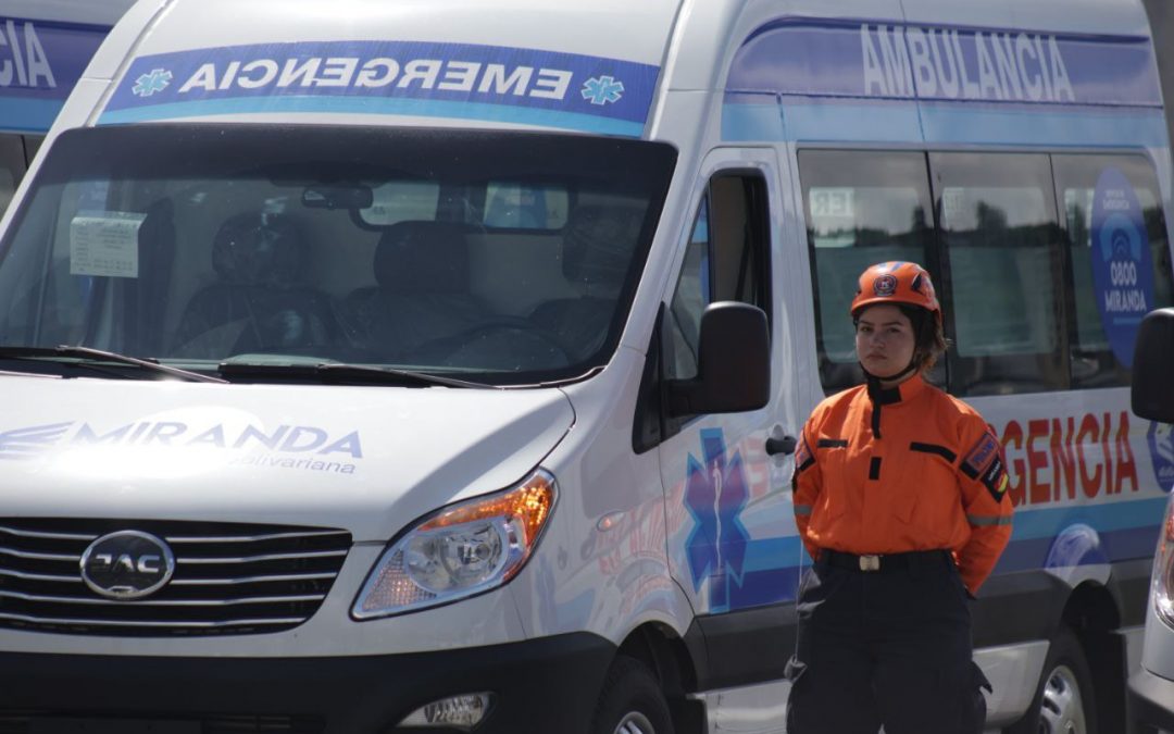 Chacao fortalece sistema 0800-MIRANDA con nueva ambulancia