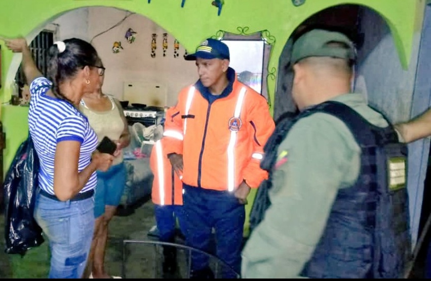 Atienden a familias afectadas por lluvias en Paz Castillo