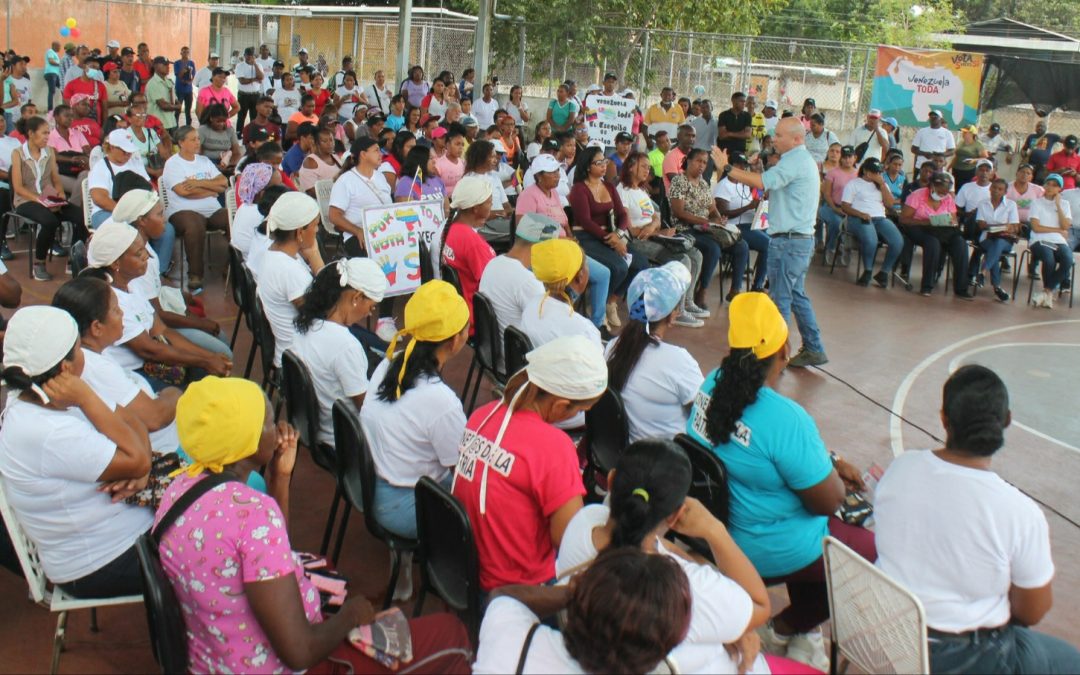 Comando de Campaña Venezuela Toda realizó asamblea general en Buroz