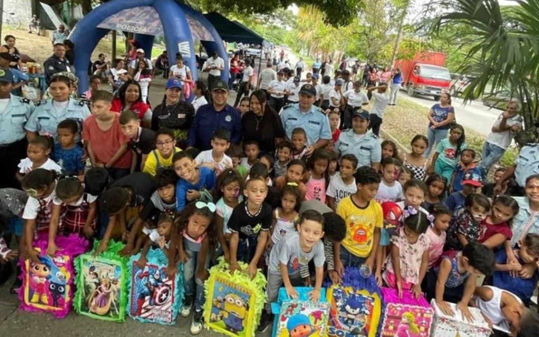 Policía de Miranda realizó jornada social en Nueva Casarapa