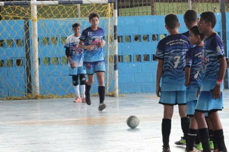 Independencia y Plaza ganadores en el fútbol sala de Juegos Deportivos de los  Gobiernos Comunitarios Miranda 2023