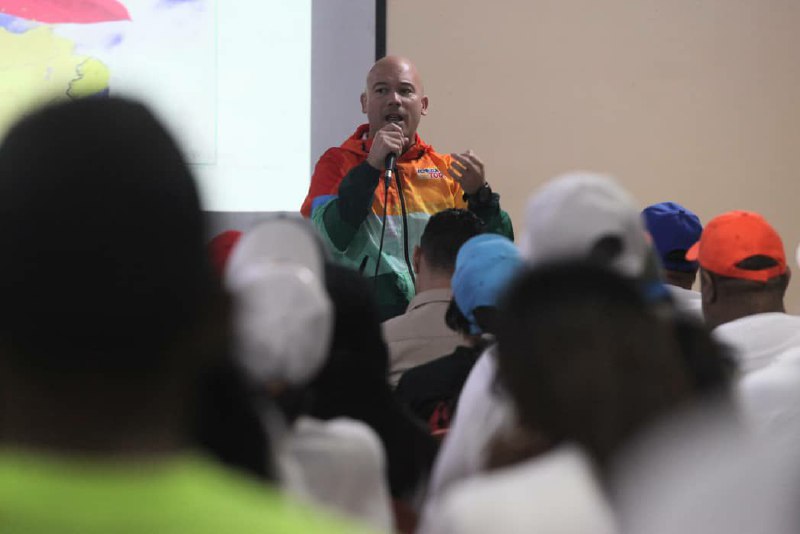 Foro El Esequibo es Nuestro realizaron en Caucagua