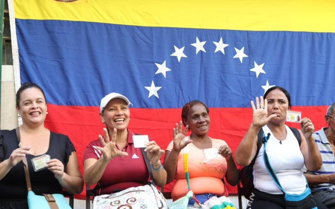 Mirandinos participan en simulacro del referéndum por el Esequibo