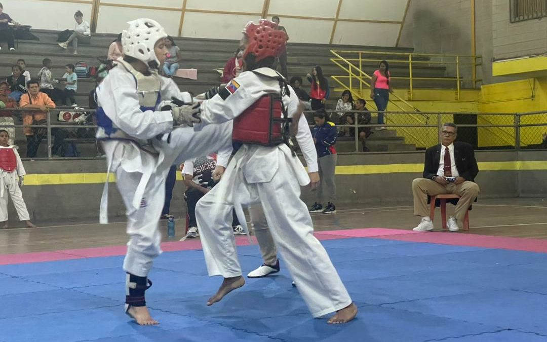 Sucre y Carrizal destacaron en taekwondo de Juegos Comunitarios Miranda 2023