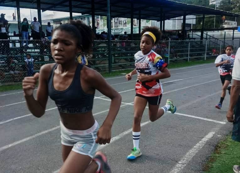 Brión y Simón Bolívar quedaron campeones del atletismo en Comunitarios Miranda 2023