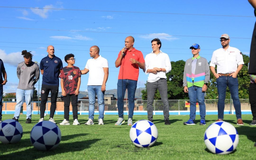 Con campeonatos estrenan canchas de grama artificial en Valles del Tuy