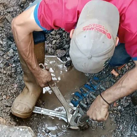 Mejoran servicio de agua para 5.800 familias de Guaicaipuro
