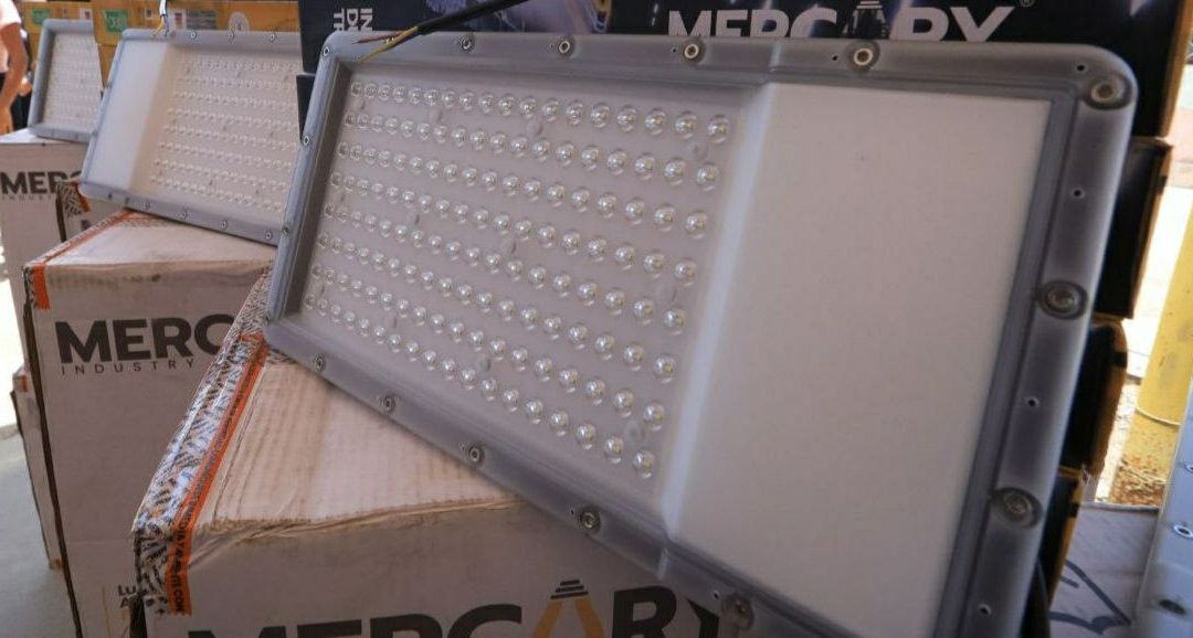 Modernizan sistemas de iluminación en calles y avenidas de Sucre