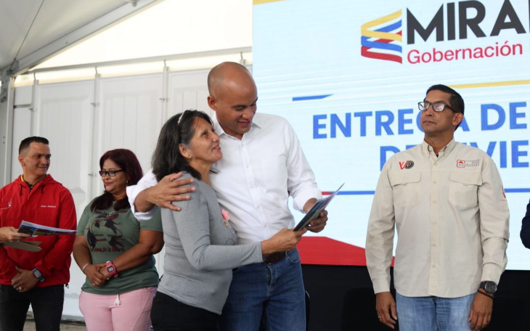 1.027 familias mirandinas recibieron títulos de tierra y viviendas