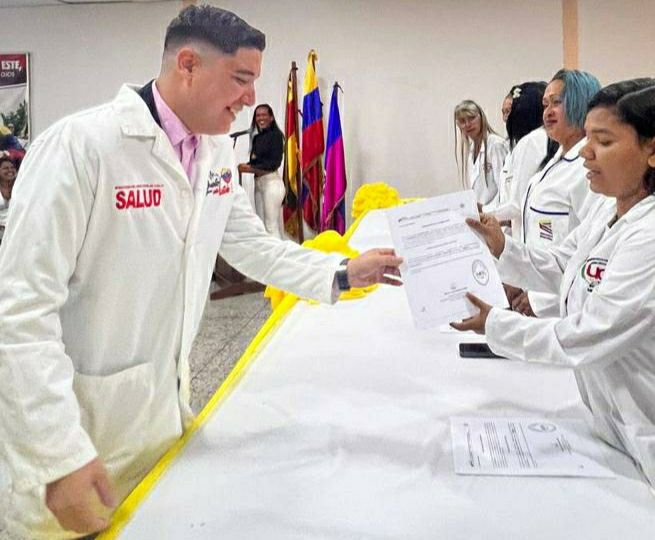 Nuevos médicos comunitarios se incorporan a Valles del Tuy