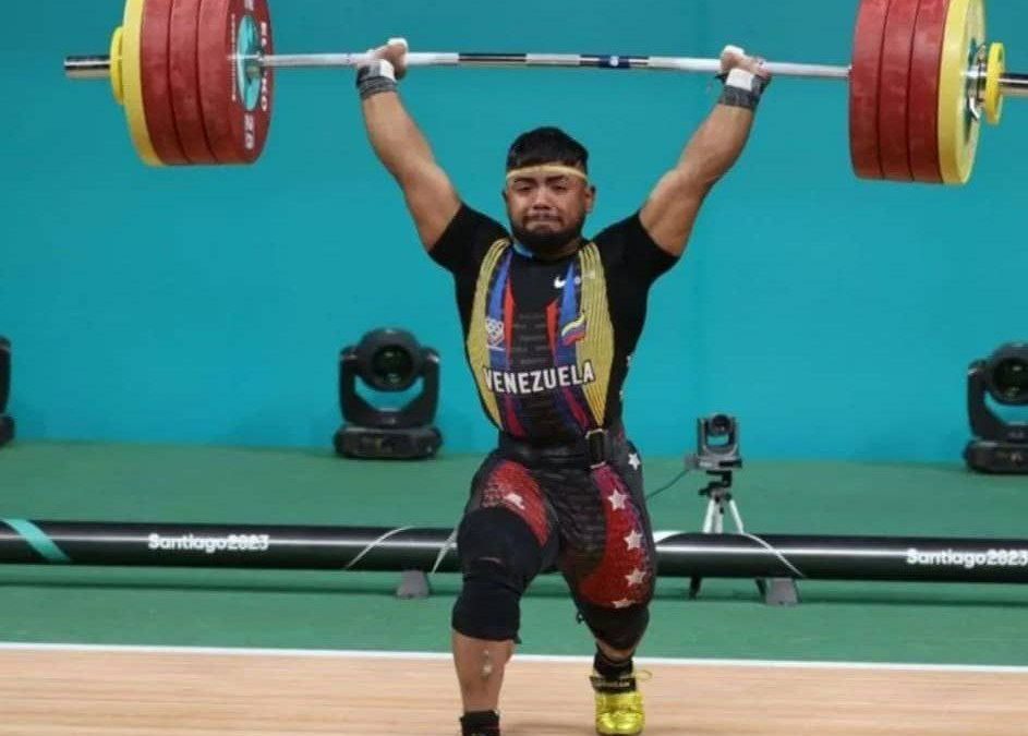 Mirandino Keydomar Vallenilla coronó en el Panamericano de Levantamiento de Pesas