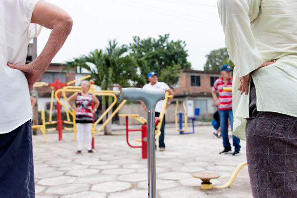 Actividad física movió a los abuelos en Tacarigua de La Laguna