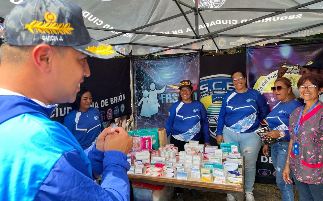 Policía de Miranda realizó jornada social en Tacarigua