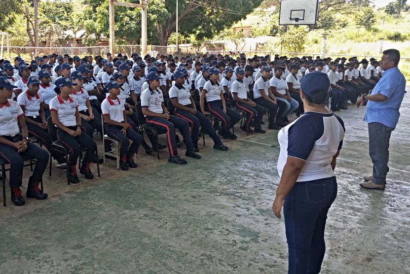 Estudiantes de la UNES en Barlovento se suman a jornada de las 7T