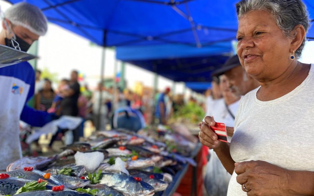 En Santa Lucía distribuyeron más de 2,1 toneladas de pescado