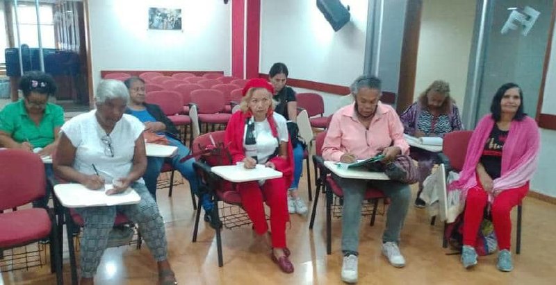 Fonpyme forma nuevos emprendedores patrimoniales en Petare