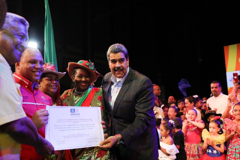 Presidente Maduro  entregó certificado de Patrimonio Unesco a los Santos Inocentes de Caucagua