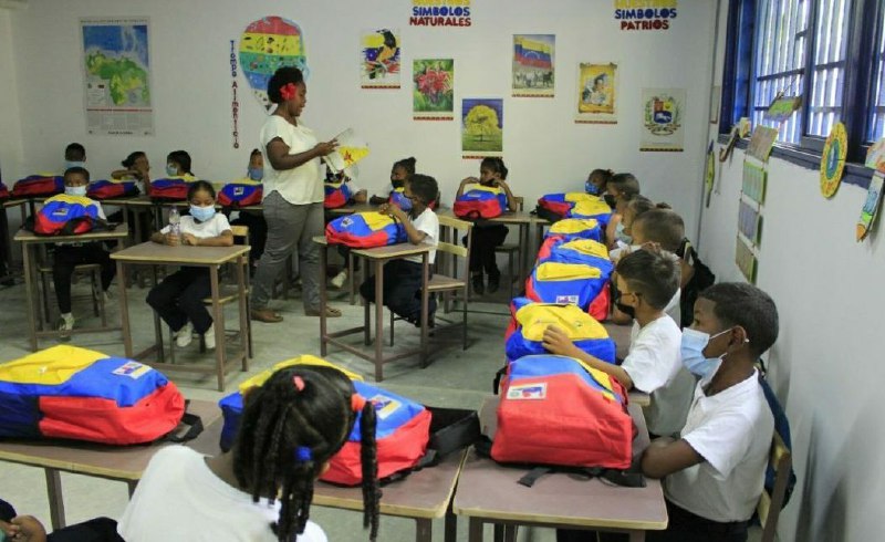 Docentes de Tomás Lander recibieron formación en matemática lúdica y lectura