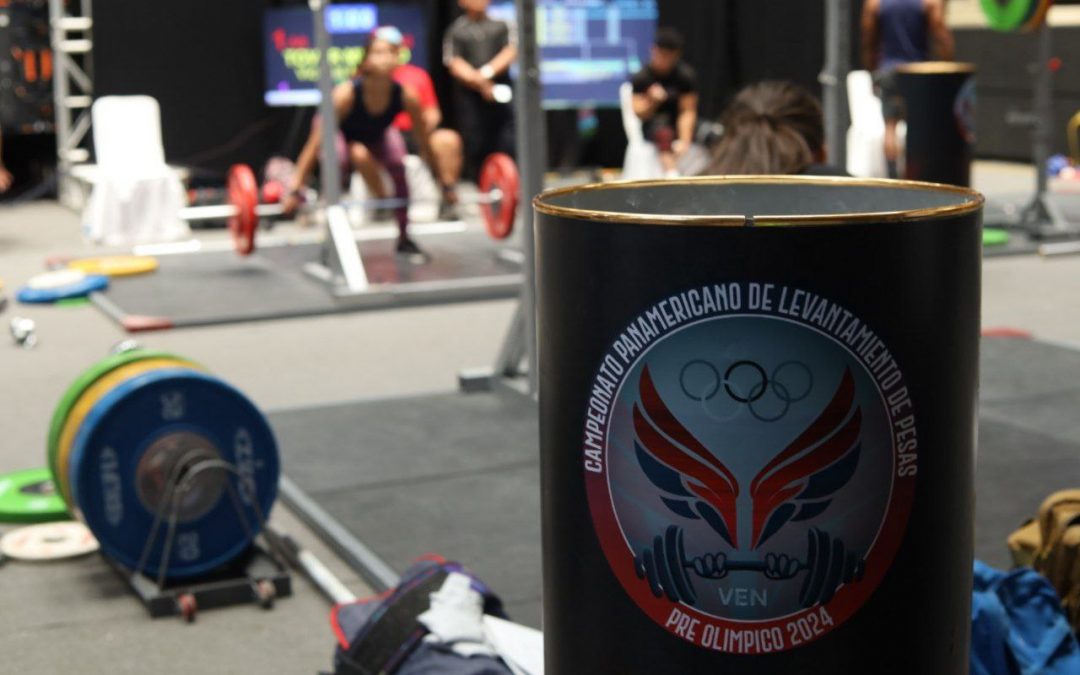 Comienza en Miranda Preolímpico de Levantamiento de Pesas 2024 (+fotos)