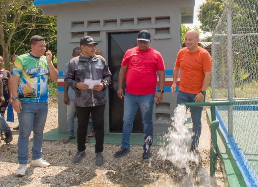 Entregan pozo de agua en El Colorado de Mamporal mediante 1×10 del Buen Gobierno