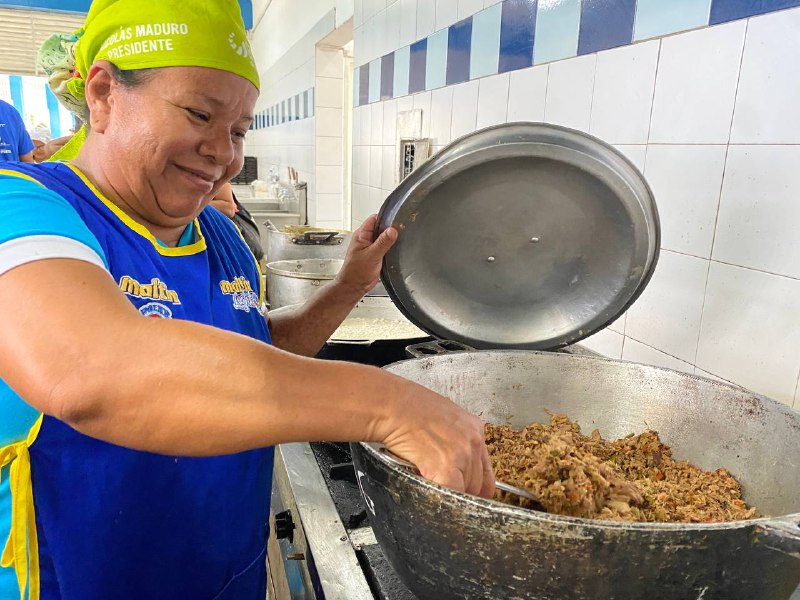 Escuelas de Higuerote reciben más de 2.000 kilos de pescado