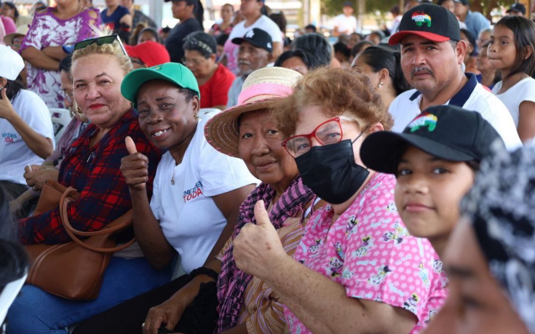 Maduro llama al Voluntariado por el Futuro a desplegar fuerzas para la Consulta Popular Nacional