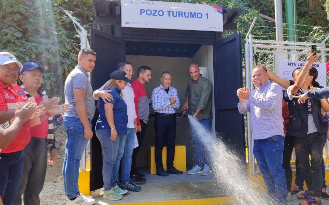Agua directa para Ambrosio Plaza y Turumo: Inauguran dos pozos a través del 1×10 del Buen Gobierno