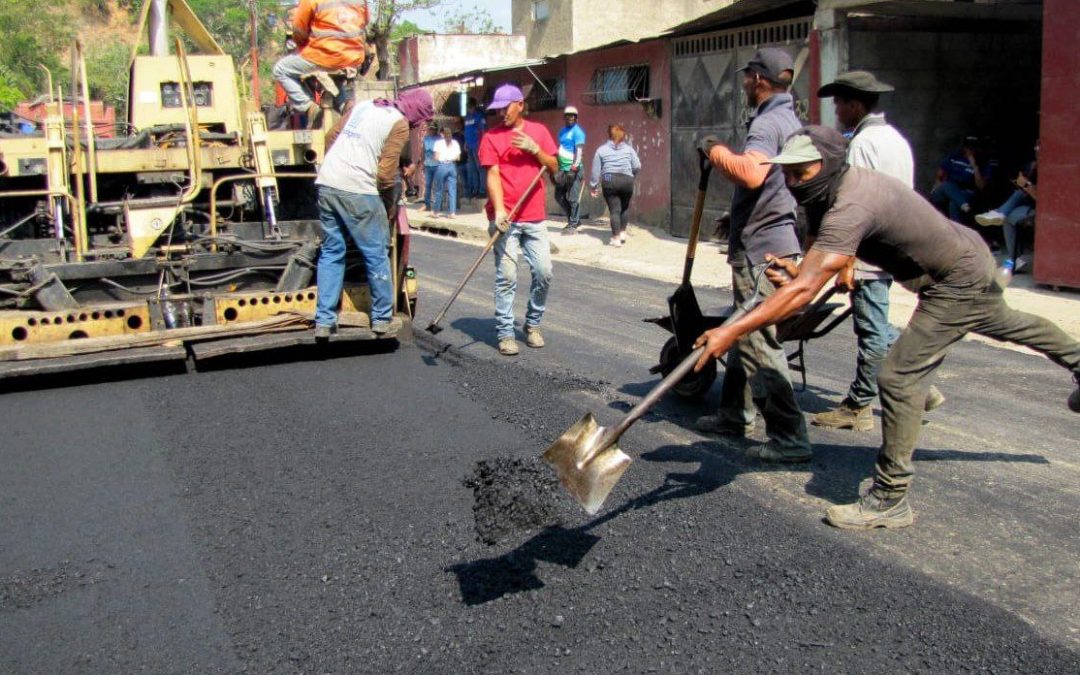Así avanza renovación de espacios públicos en Charallave