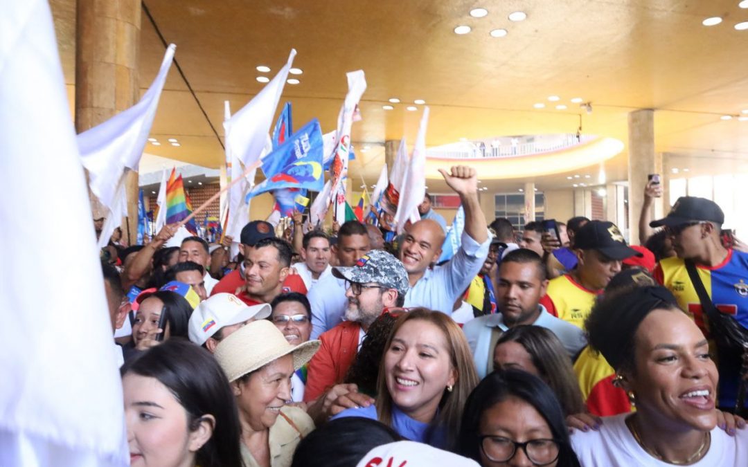 Futuro postuló a Nicolás Maduro como candidato presidencial (+Fotos)