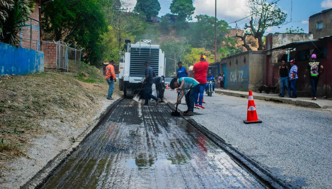 Recuperan espacios públicos en Las Brisas