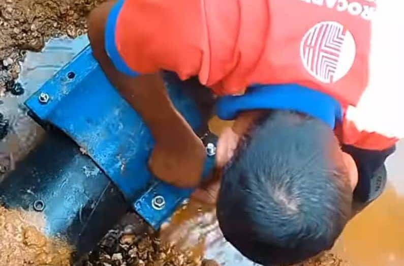 Reparada tubería de agua potable en Ciudad Casarapa (+1×10 del Buen Gobierno)