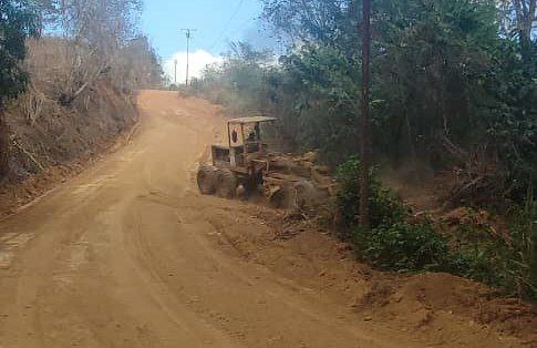 Culmina rehabilitación de  vialidad agrícola en Palma de Oro