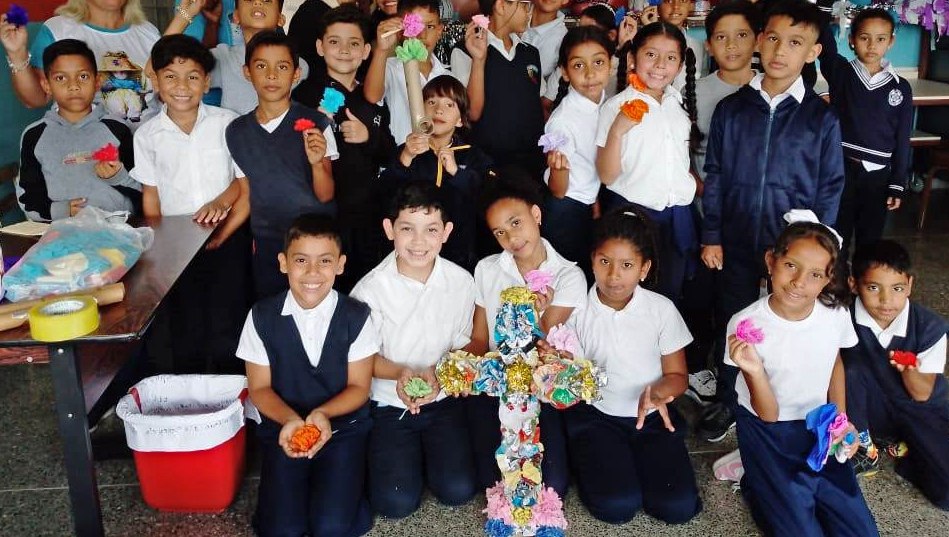 Inician talleres para festejar la Cruz de Mayo en Miranda