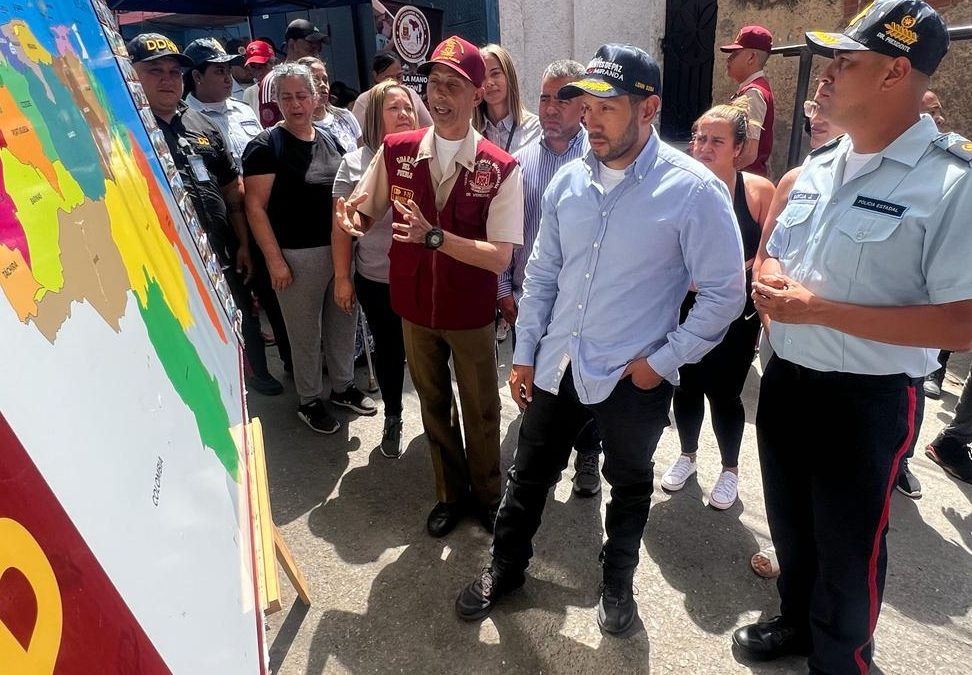 Comunidad de Carpintero en Petare recibió atención integral