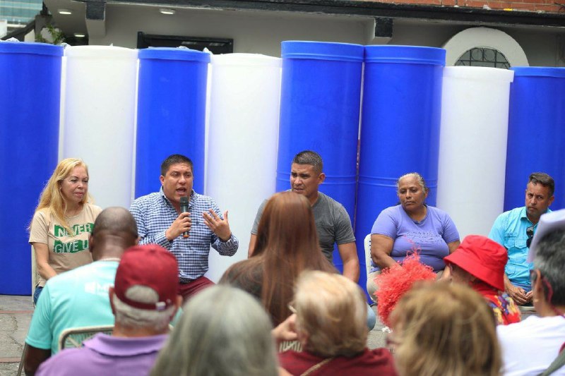 Garantizan servicio de agua a familias de Chacao con el 1X10 del Buen Gobierno