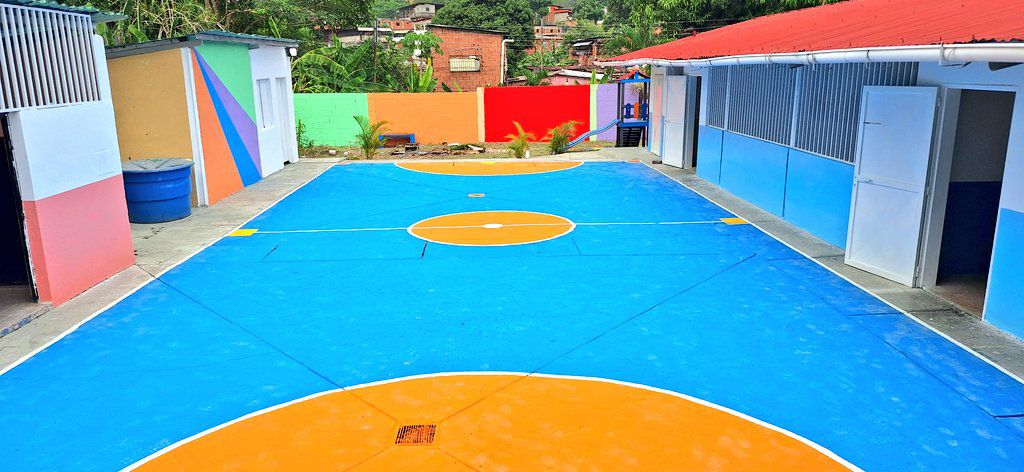 Inicia rehabilitación de 10 escuelas en Cristóbal Rojas
