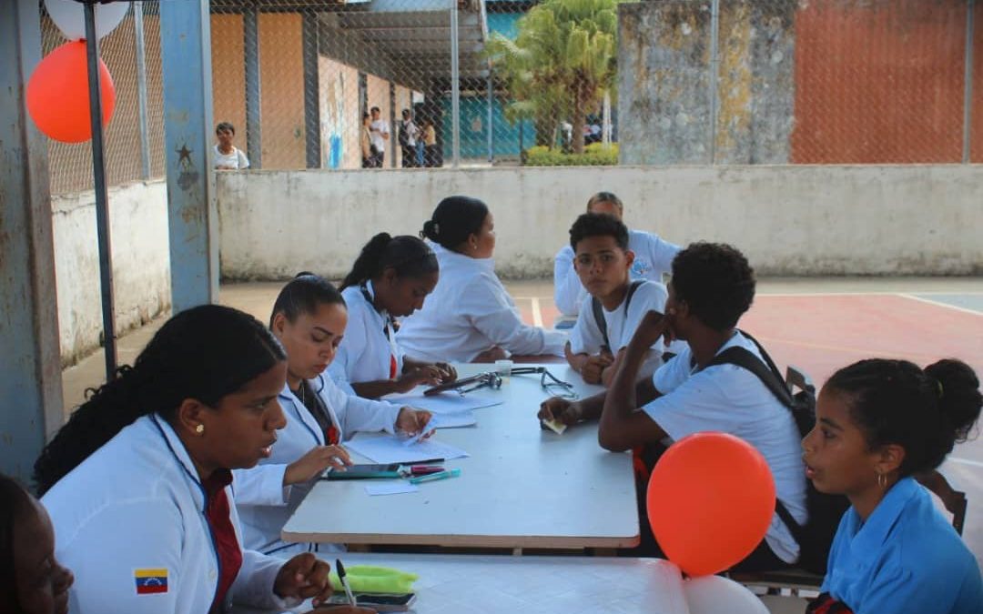 Gran Misión Venezuela Joven atendió con jornada de salud a más de 200 estudiantes de Buroz