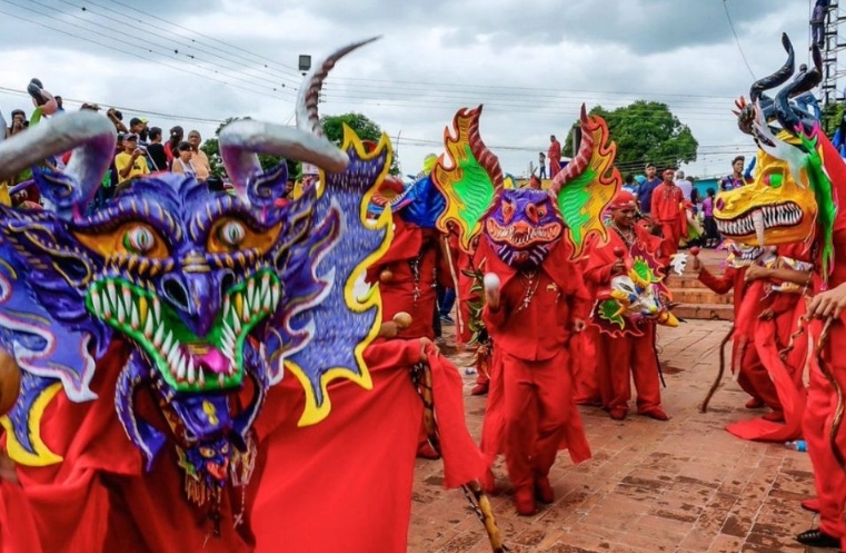 Promotores turísticos conocen más sobre los Diablos Danzantes de Yare