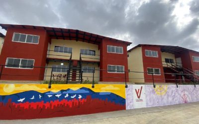 Entregan nuevo lote de viviendas a familias del Urbanismo Boleíta Sur