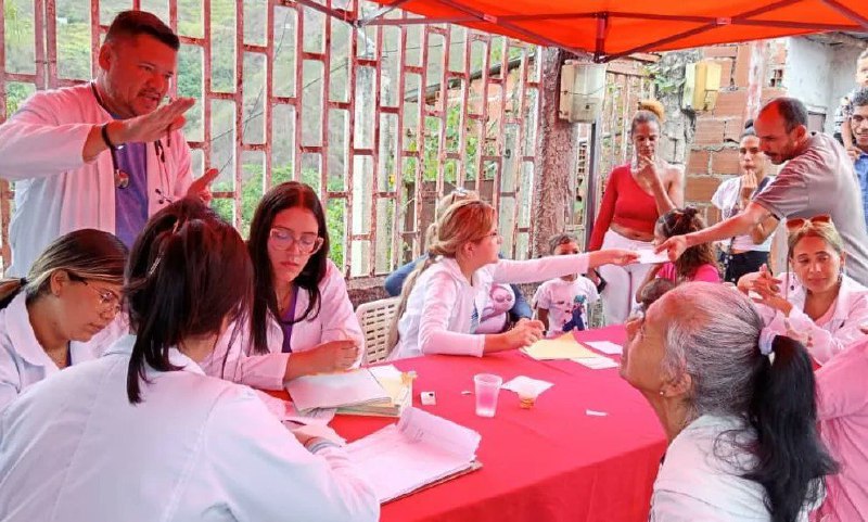 Más de 100 familias de Brisas de Oriente en Carrizal recibieron atención integral