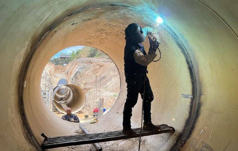 Así se desarrolla instalación de nueva tubería en el sector El Encantado