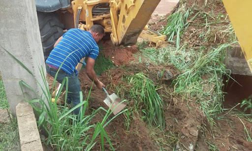 Realizan mantenimiento en quebradas y drenajes de Higuerote