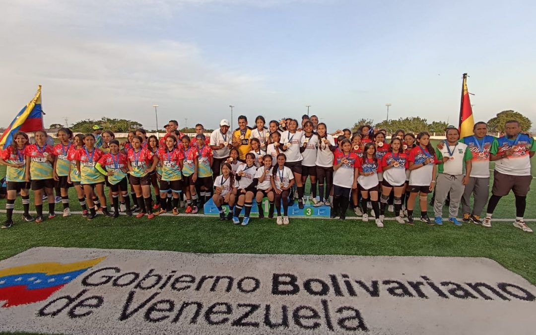Urdaneta y Zamora quedaron campeones en fútbol 7 de estudiantiles Miranda 2024