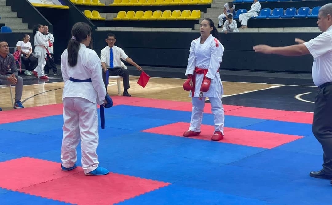Sucre y Guaicaipuro dominan el kenpo de Juegos Estudiantiles Miranda 2024