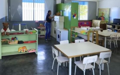Escuelas de Páez reciben dotación mediante 1×10 del Buen Gobierno