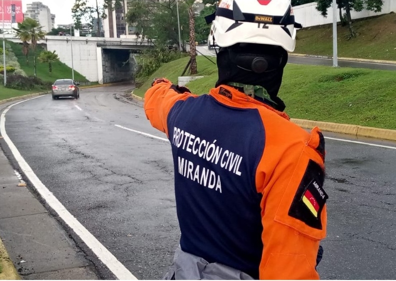 Cuerpos de seguridad y prevención de Miranda alertas ante lluvias