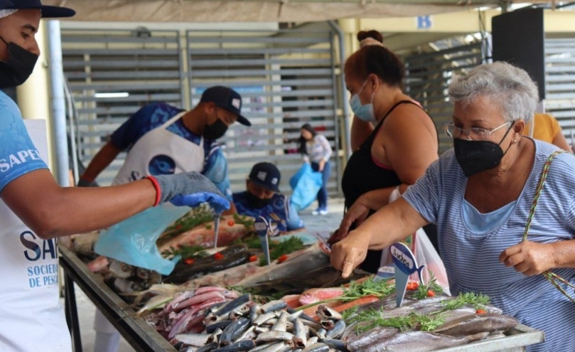 200 kilos de pescado recibió casa de los abuelos de Ocumare del Tuy