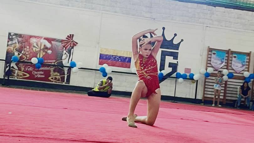 Zamora quedó campeón en gimnasia rítmica de estudiantiles Miranda 2024