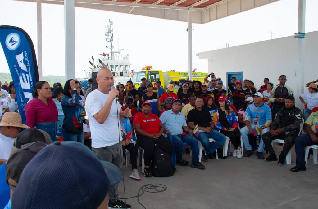 Pescadores de Carenero recibieron  atención integral